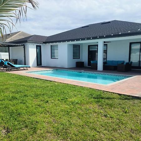 Casa Sevilla, Heated Pool, Sleeps 9, 4B3B Κέιπ Κόραλ Εξωτερικό φωτογραφία