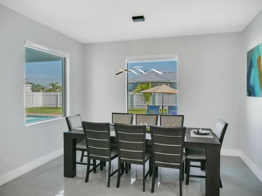 Casa Sevilla, Heated Pool, Sleeps 9, 4B3B Κέιπ Κόραλ Εξωτερικό φωτογραφία