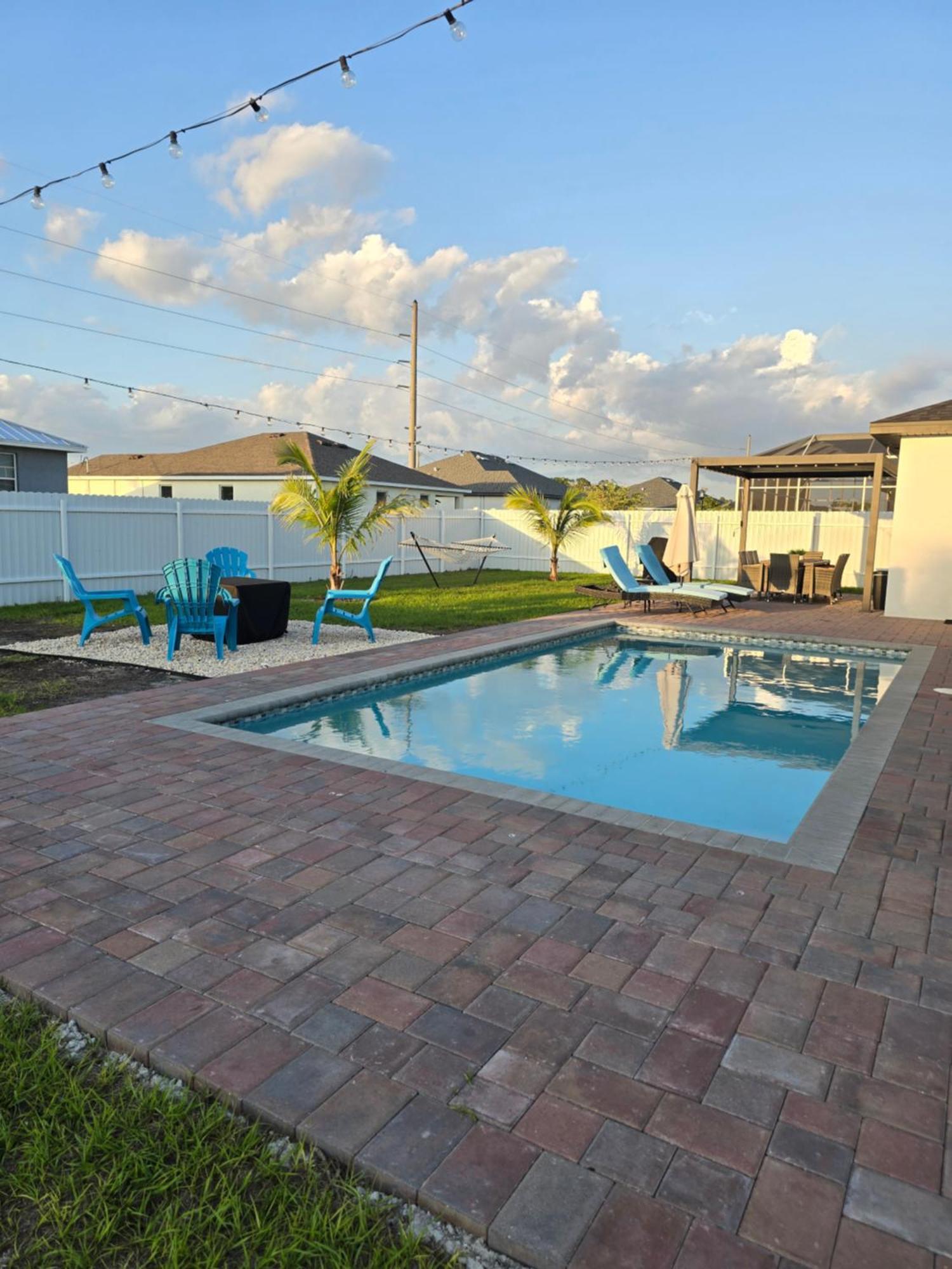 Casa Sevilla, Heated Pool, Sleeps 9, 4B3B Κέιπ Κόραλ Εξωτερικό φωτογραφία
